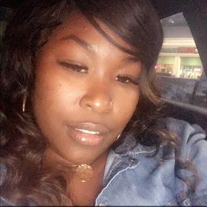 Meet your Posher, Janea